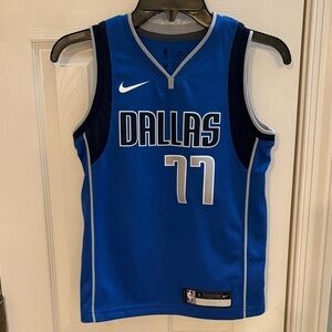 NWOT Nike Luka Doncic Basketball Jersey